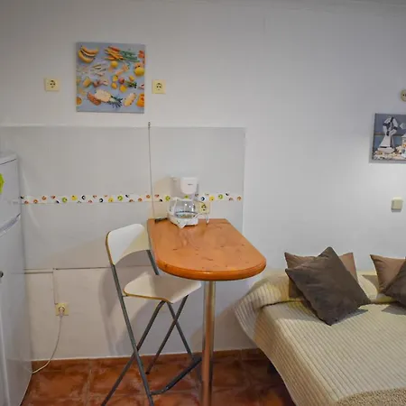 Beachback Airport Lpa Apartman *
